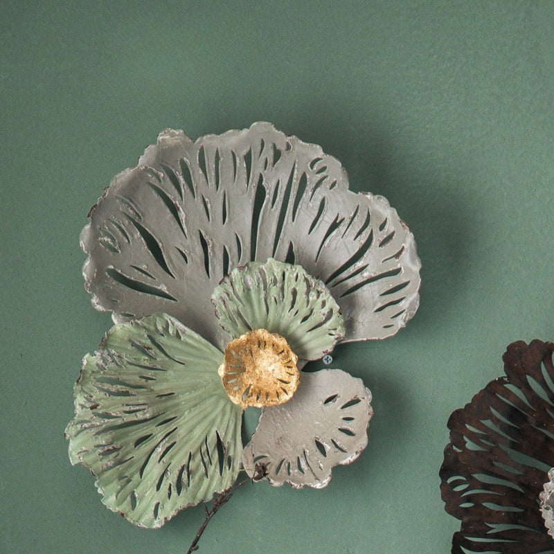 Flower Metal Wall Art Statue Close-Up A834