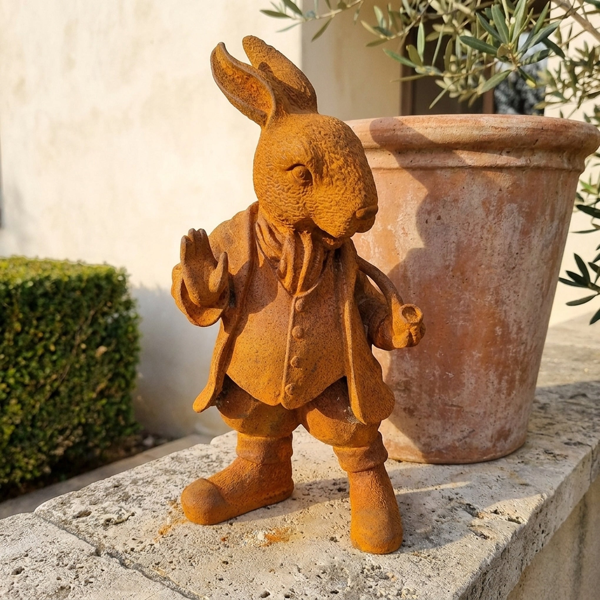 Mayor Cottontail close view of the face and ears