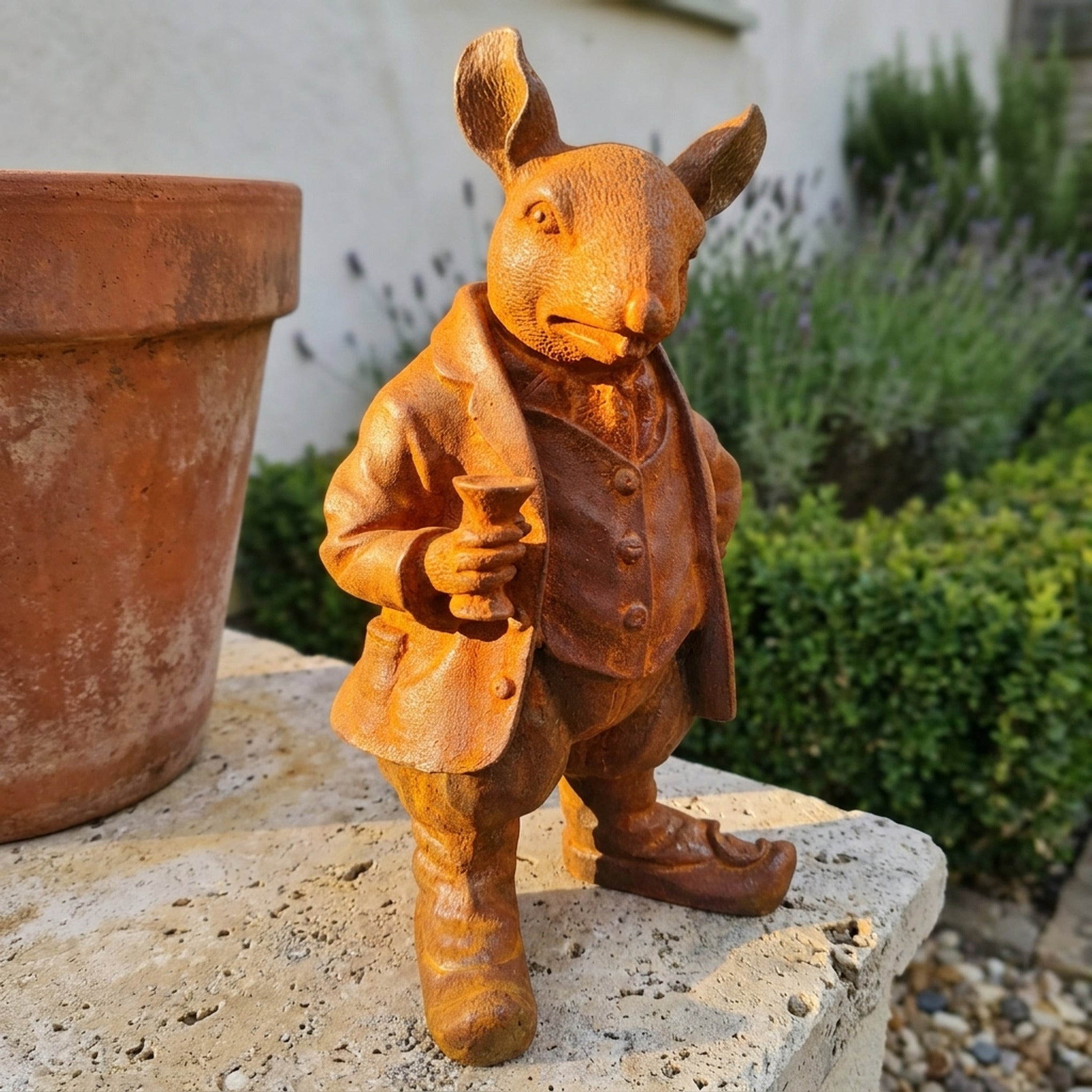 Monsieur Ratsworth close detail of the rust patina across the coat