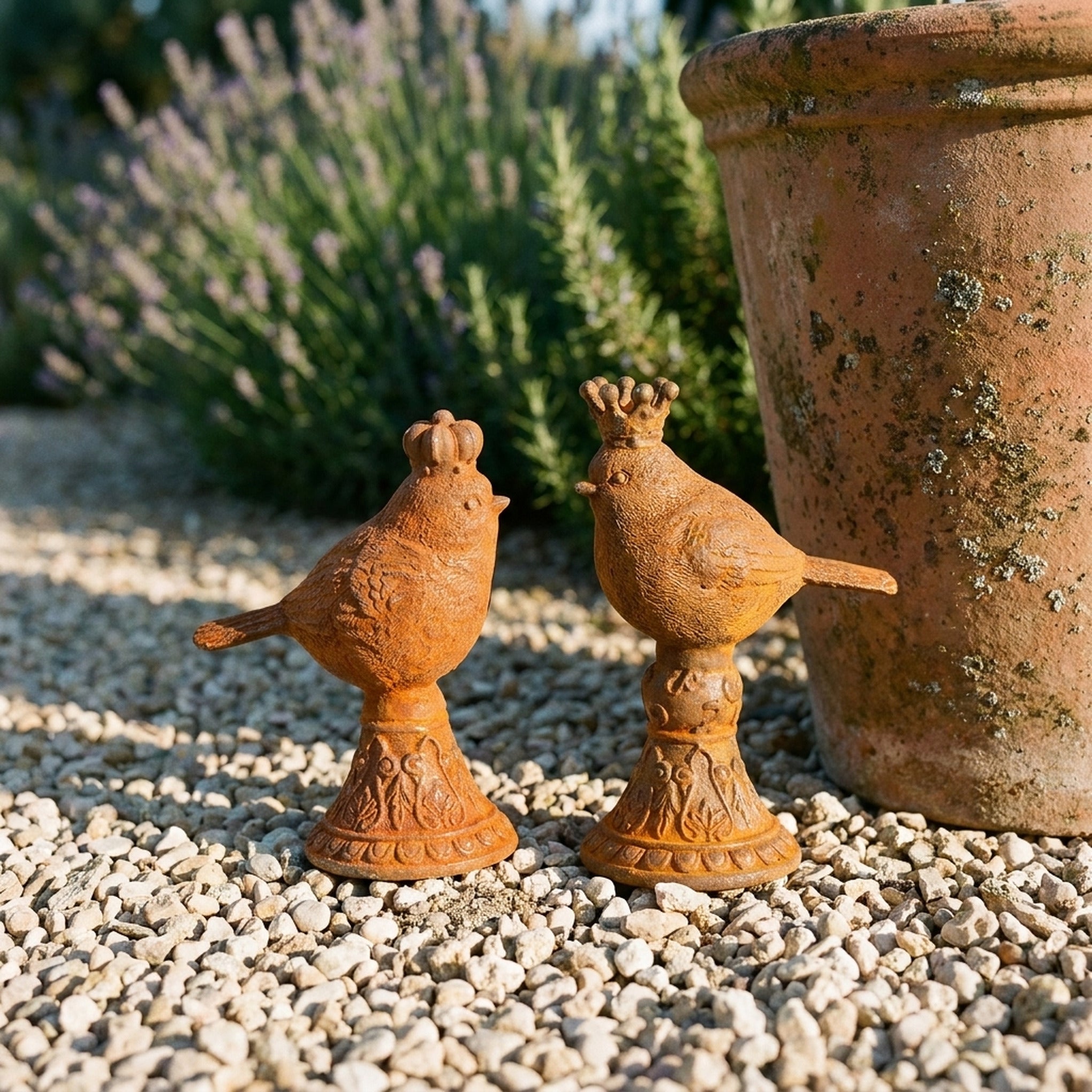 Tom Tit and Jenny Wren close view of the crowns and feather casting