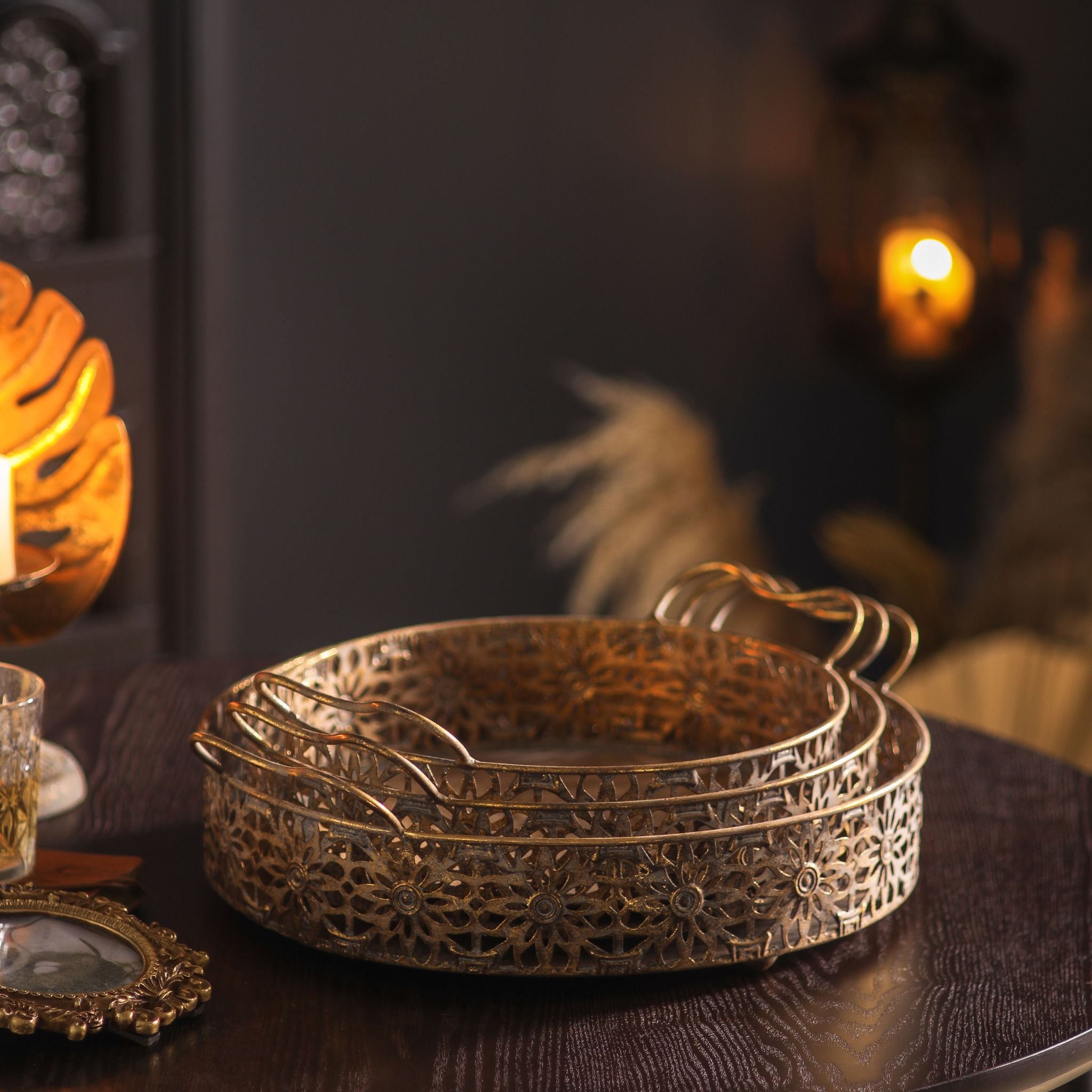 Paolo pierced metal tray set of 3 nested together showing graduated sizes and wire handles
