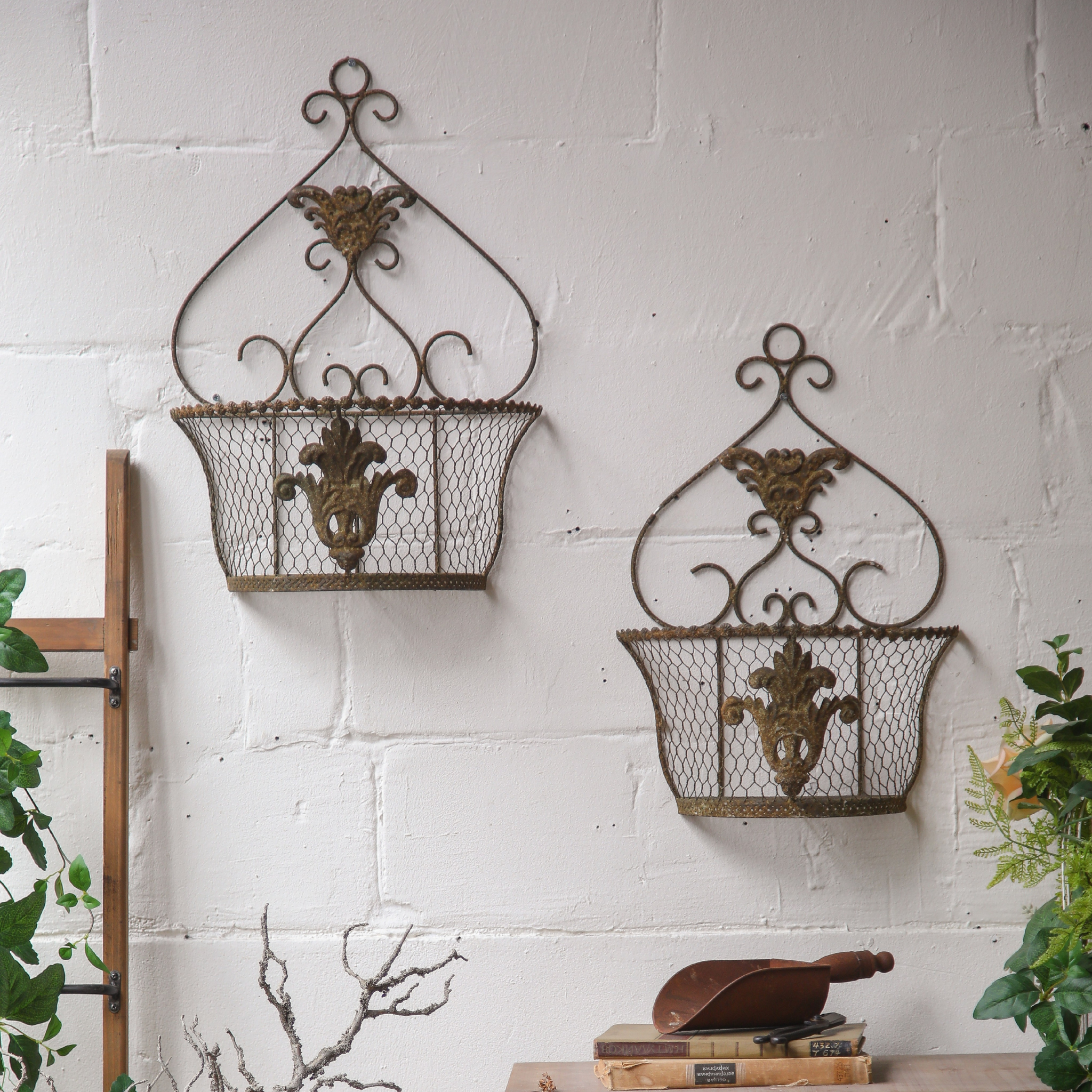 Carmen and the taller Como wall baskets hung as a pair
