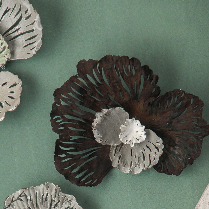 Flower Metal Wall Art Statue Close-Up A833