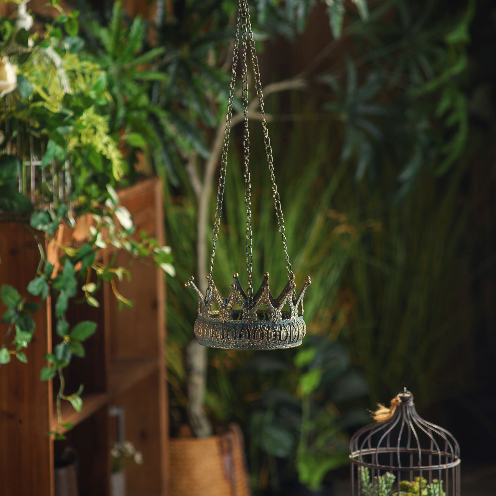 crown-hanging-planter-aged-metal-annabelle-main.jpg
