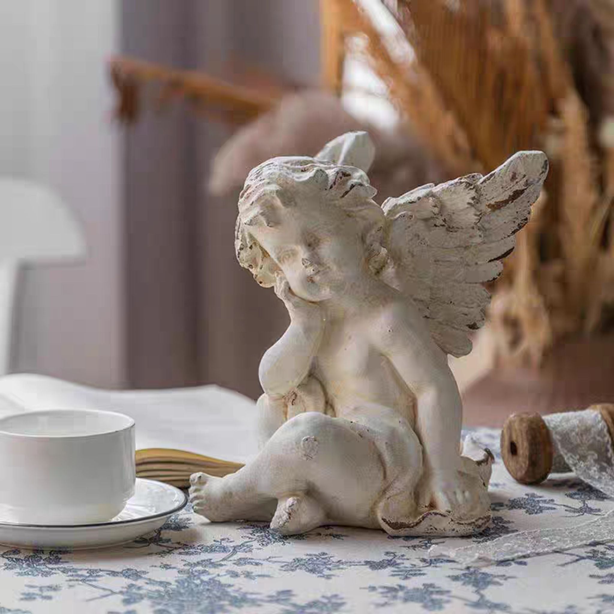 Cupidon French Provincial Sitting Cherub Sculpture, Antique Whitewashed Magnesia 21cm