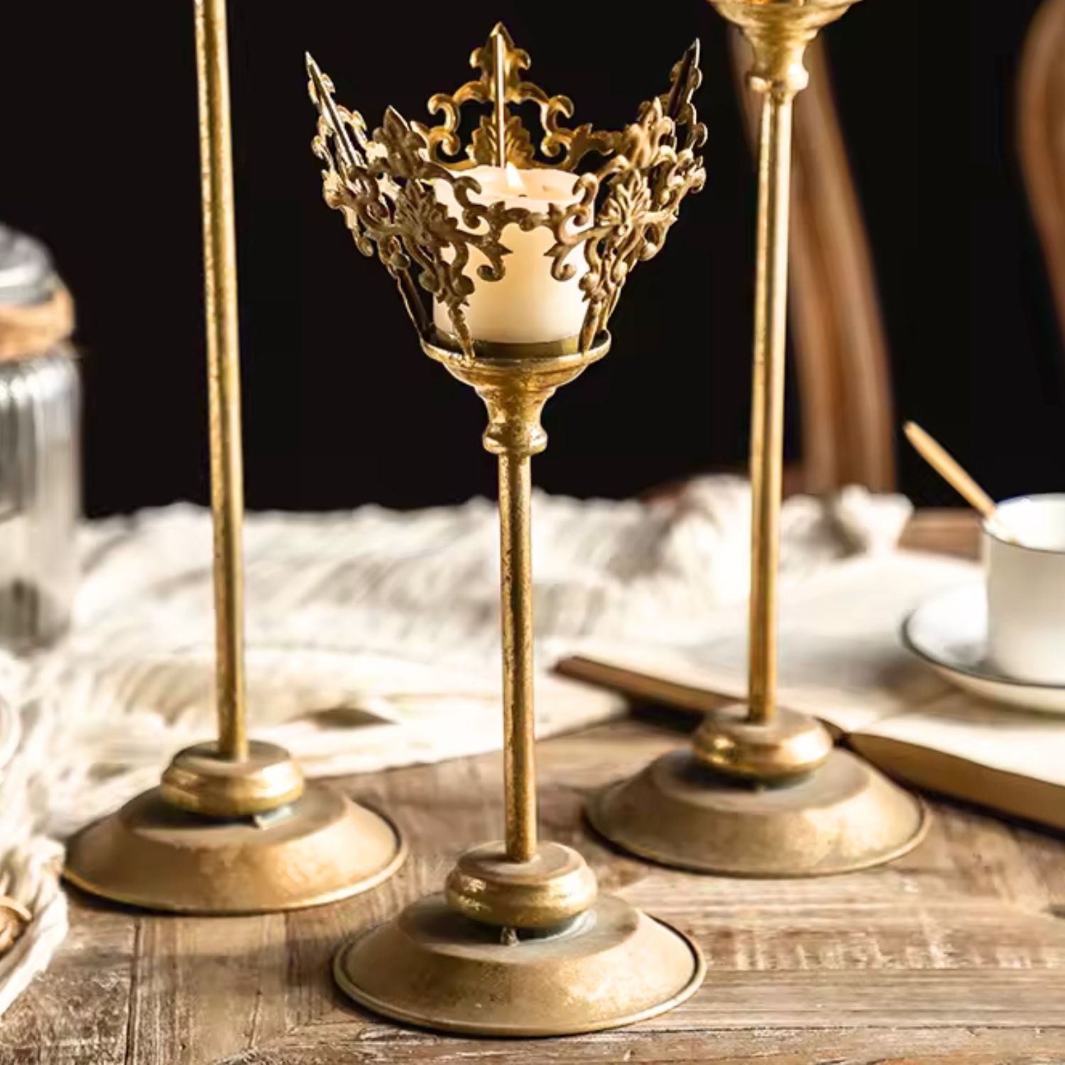 Arthur Crown Candle Holder 2077