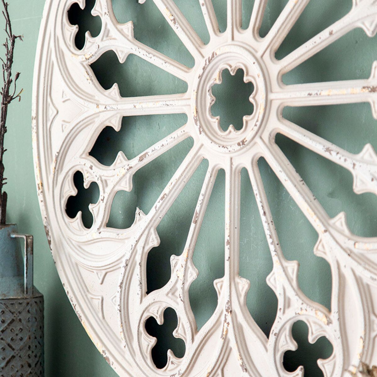 Ulysses Round Metal Wall Art Close-Up