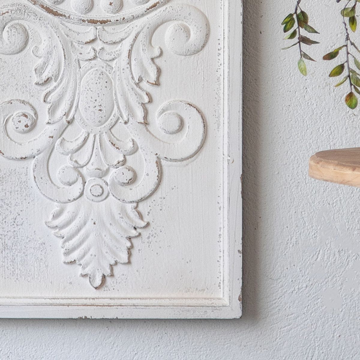 Keith Metal Wall Art With Mirror Close-Up