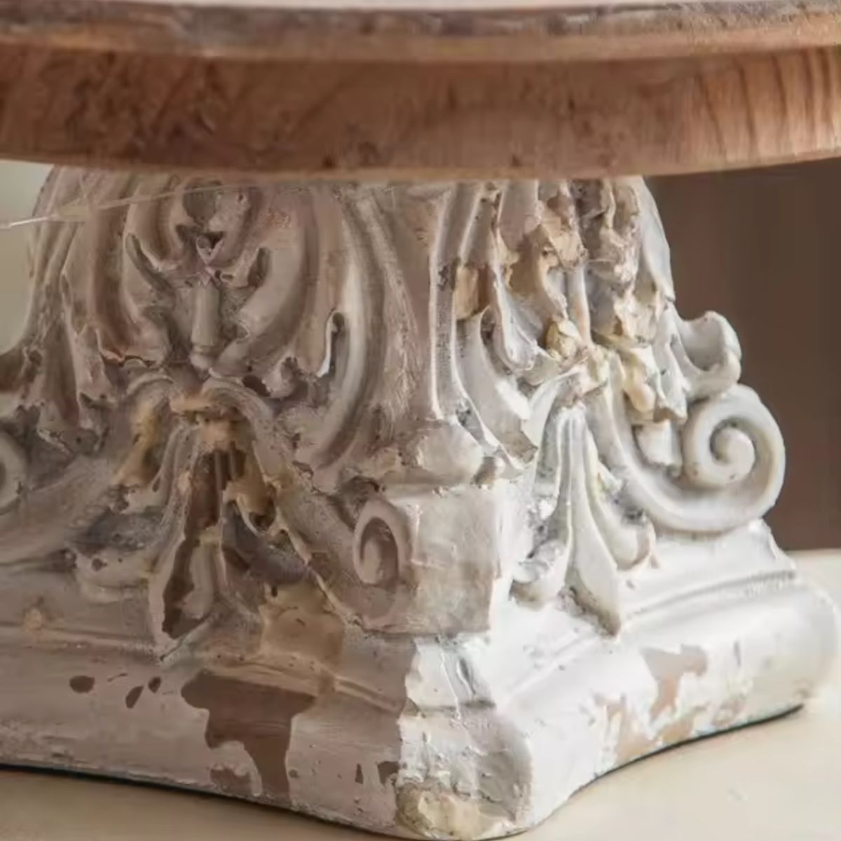 Lawrence Cake Stand Statue Close-Up Base
