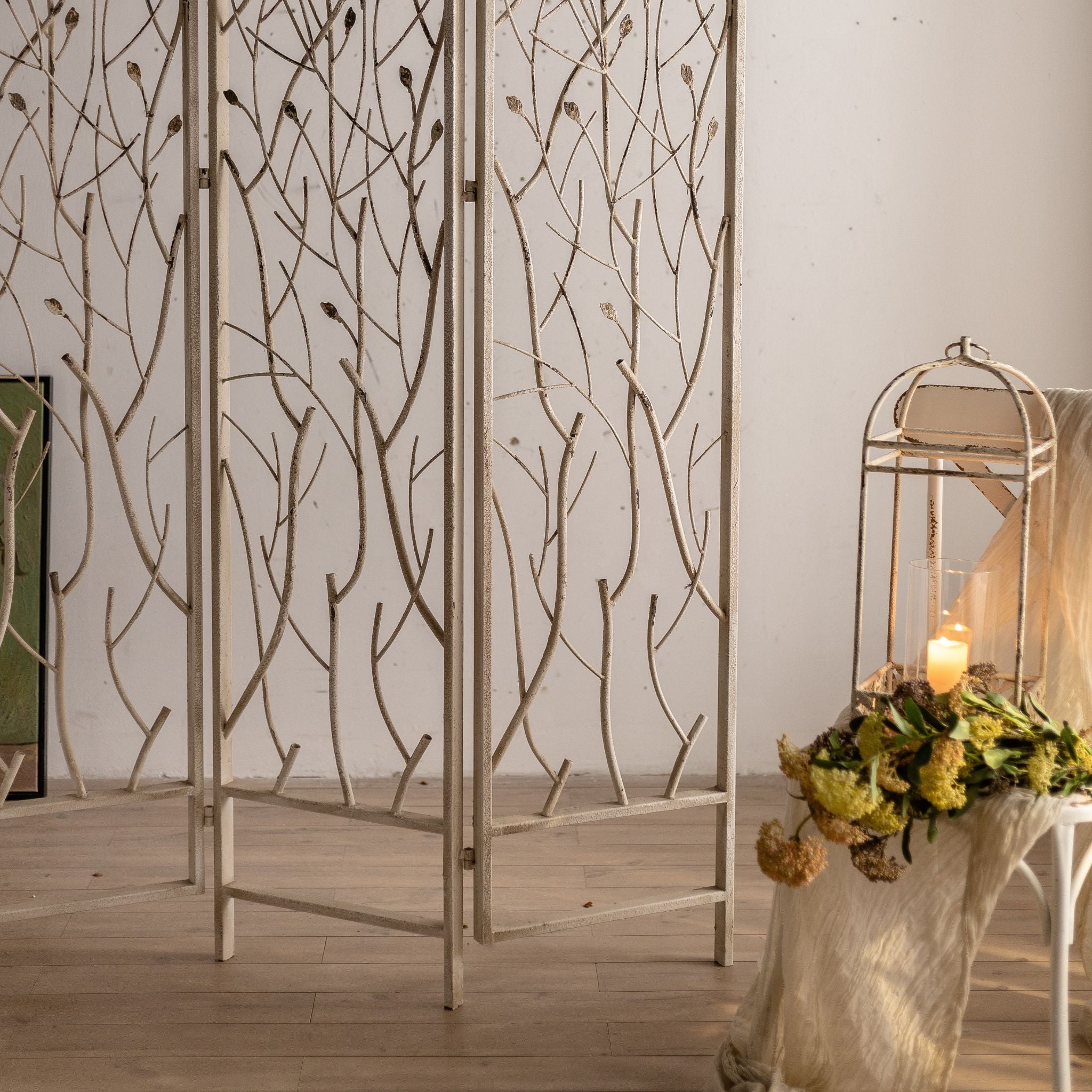 Fausto branch screen panels with sculpted twigs and leaf buds