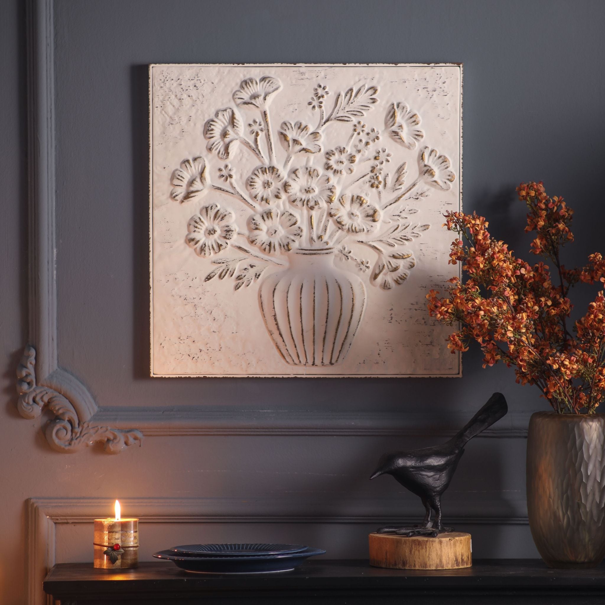 Pia embossed wall panel with flower vase design in white with gold rubbed detail