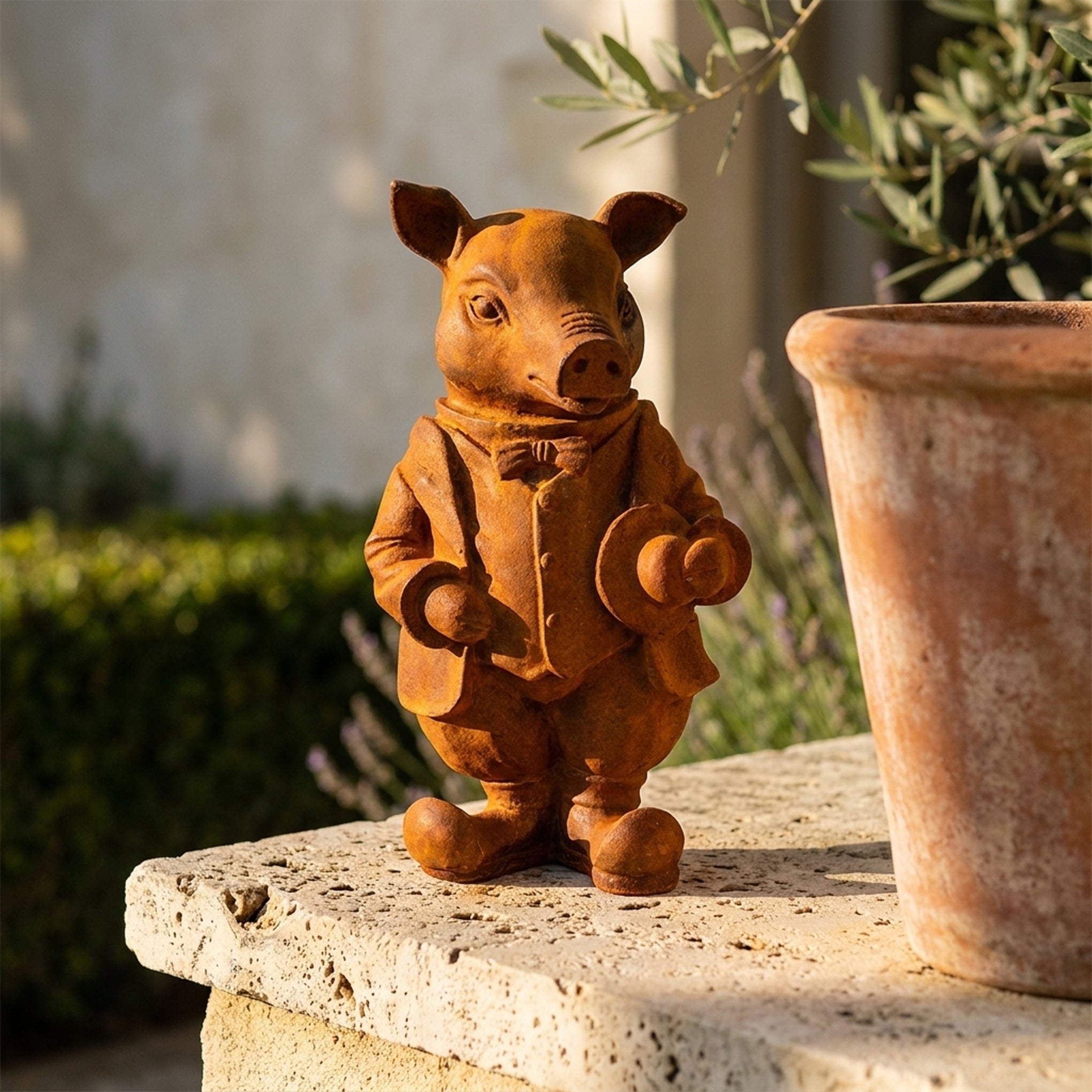 Inspector Truffles close detail of the rust patina across the coat