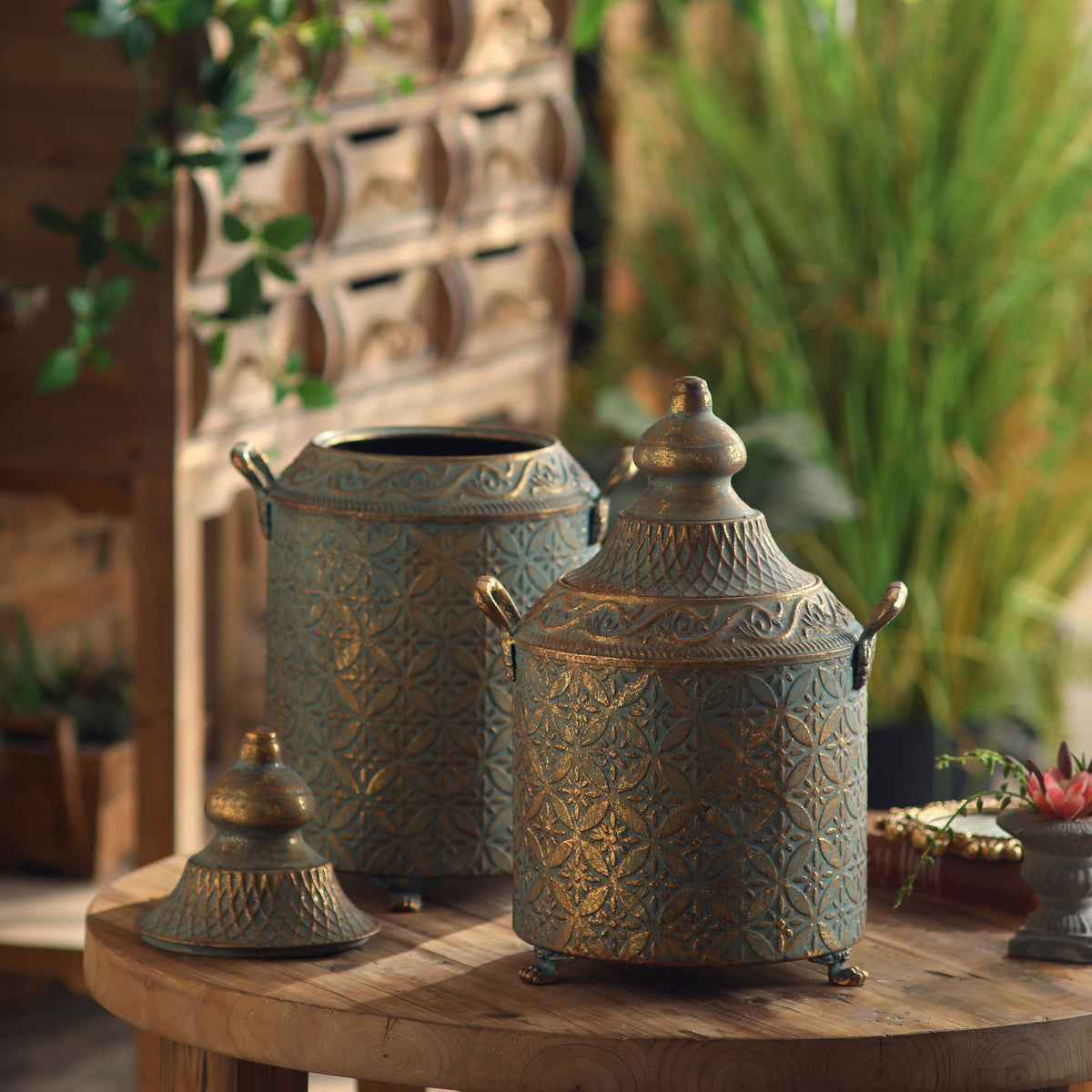 Aria canister shown open at left with the lid removed, beside the shorter Agathe (sold separately).