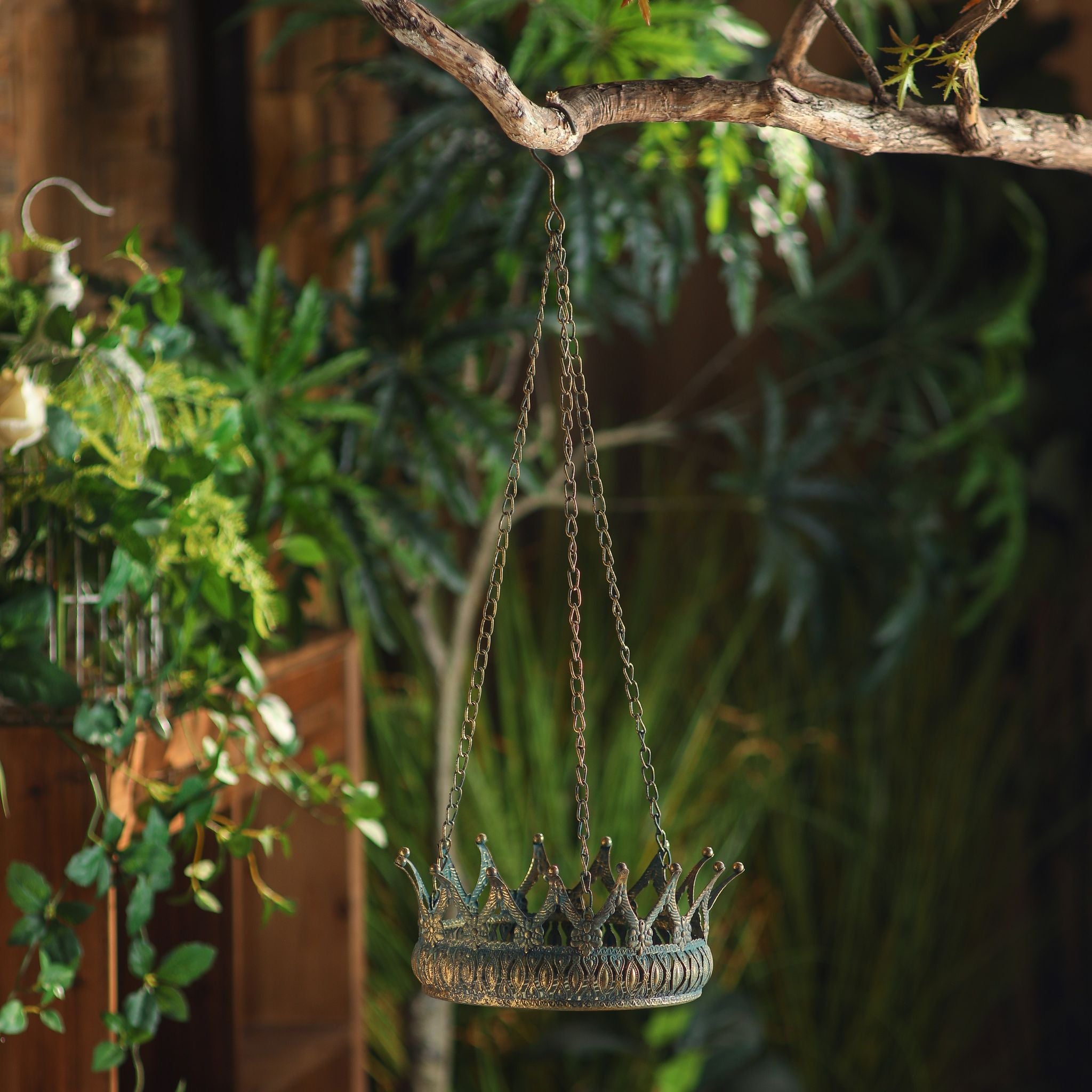 Johanna crown-shaped hanging planter in aged metal, empty on three chains