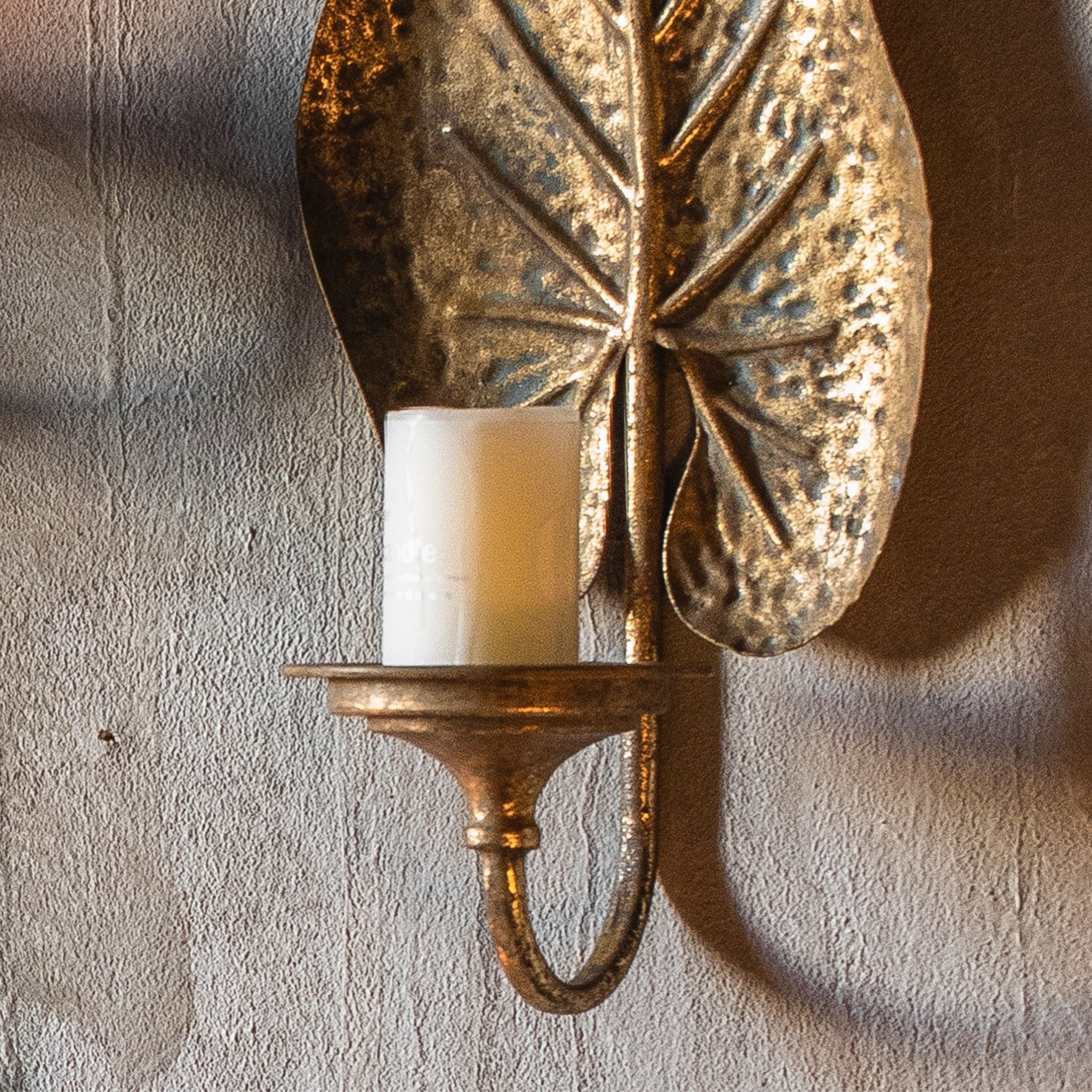 Isabelle French Provincial Leaf Wall Sconce, Antique Gold, Candle Holder