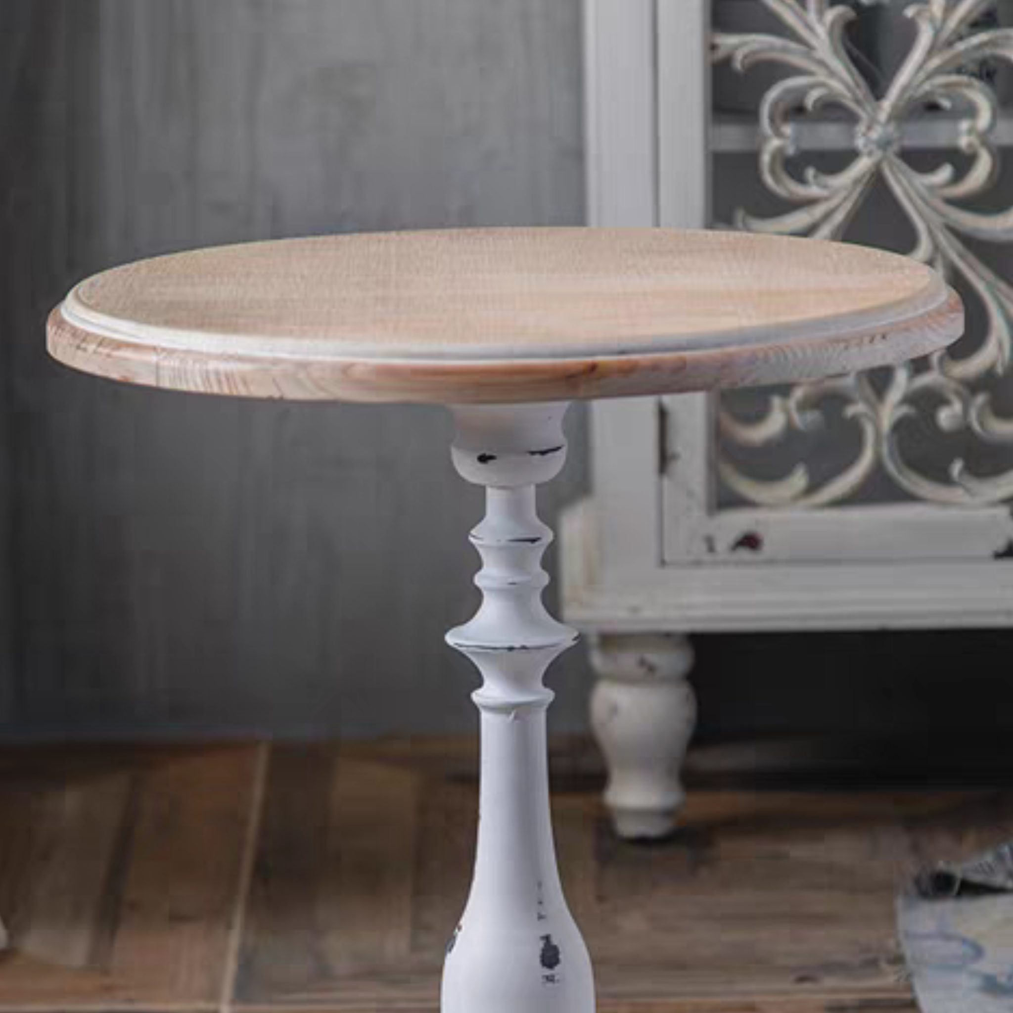 Juliette side table close-up of the natural fir top edge and turned white column